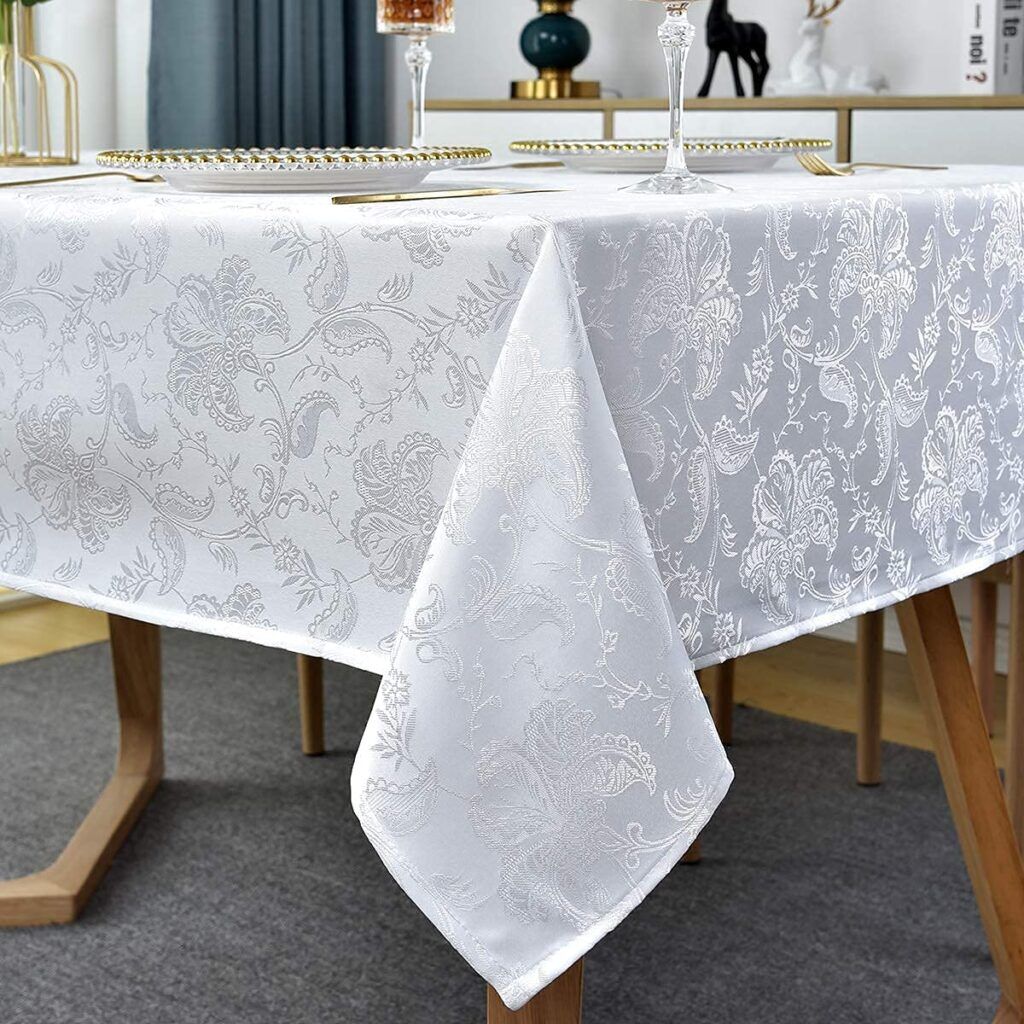 Table Cover 100% Cotton and Sateen 250gsm+ higher is considered heavyweight.